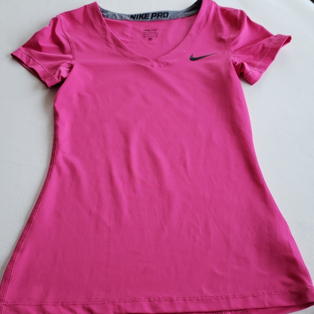Nike V neck tee